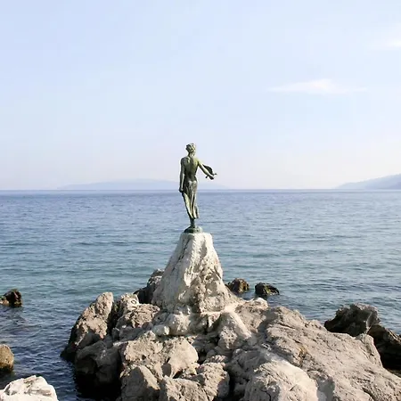 7896a * Opatija