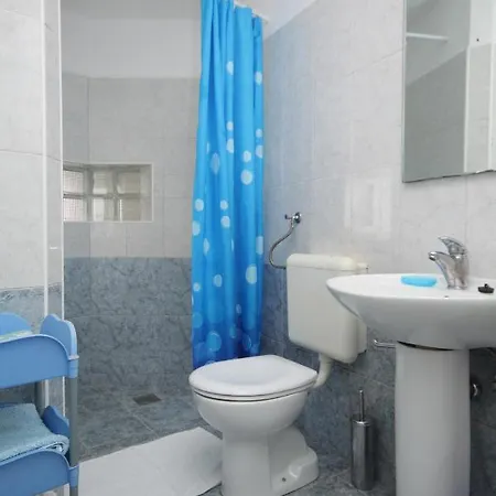 Apartment 7896a *