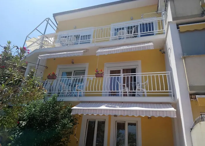 7896a Apartment